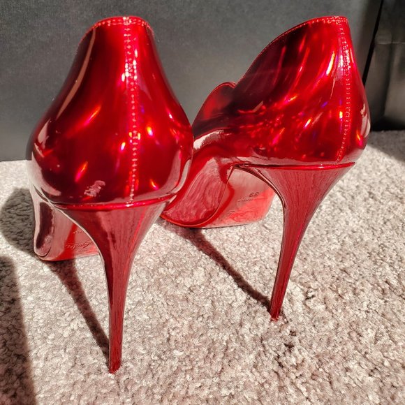 CHRISTIAN LOUBOUTIN Hot Chick 100 metallic patent red pumps 39 - Picture 6 of 16